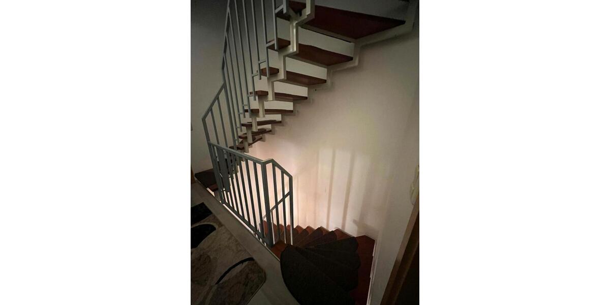 Reihenhaus Gera Bieblach-Ost - 7 Zimmer, 140 m&sup2;, 1.200&euro; | Angebot:26384578