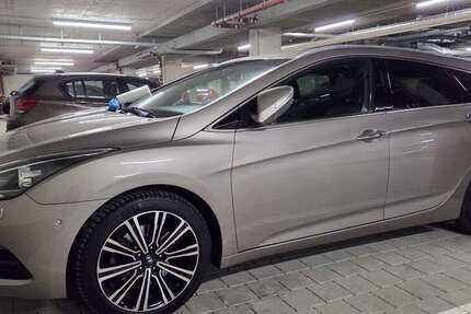 Hyundai i40 194.000 km 6.750 &euro; Großberg (Pentling) 93080