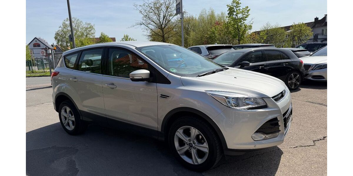 Ford Kuga 86.000 km 9.499 &euro; Detmold 32758