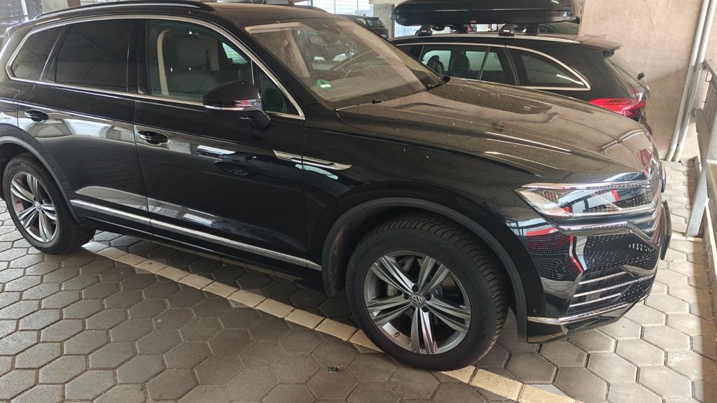 VW Touareg 88.000 km 37.990 &euro; Hamburg 22047