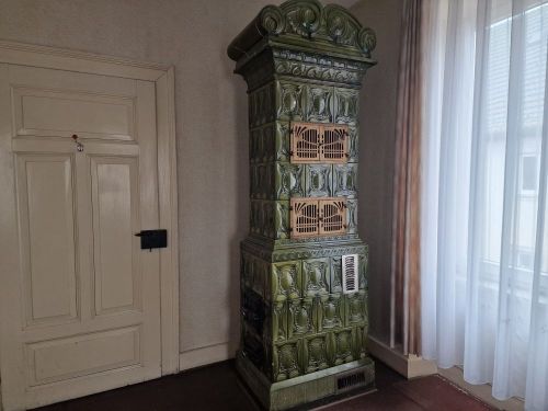 Großzügiges Einfamilienhaus mit Einliegerwohnung in 97450 Arnstein (ID 10527) 7 zimmer