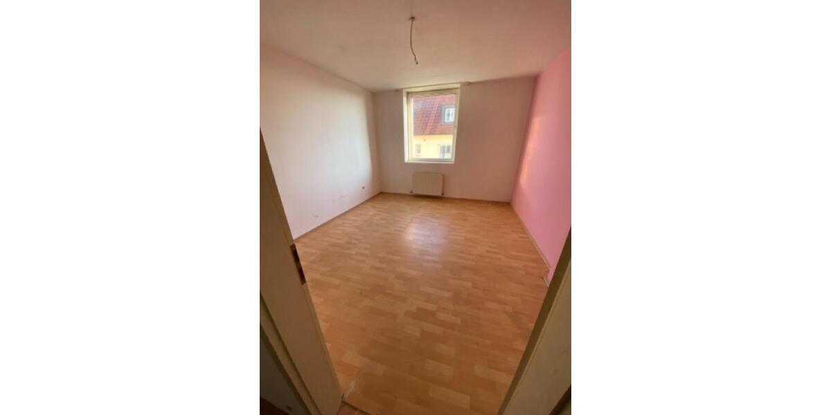 Etagenwohnung Neustadt bei Coburg - 2 Zimmer, 60 m&sup2;, 500&euro; | Angebot:25854891