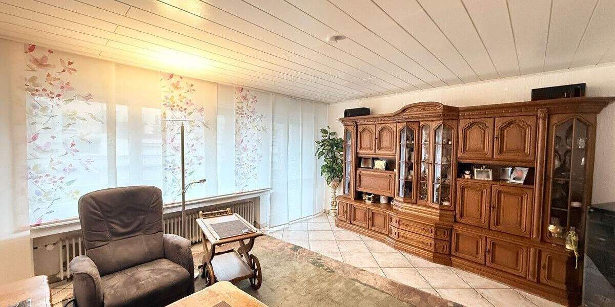 Etagenwohnung Dinslaken Innenstadt - 3 Zimmer, 75 m&sup2;, 209.000&euro; | Angebot:24504279