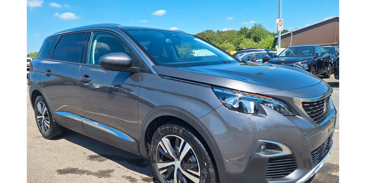 Peugeot 5008 124.000 km 14.800 &euro; Blankenfelde-Mahlow 15831