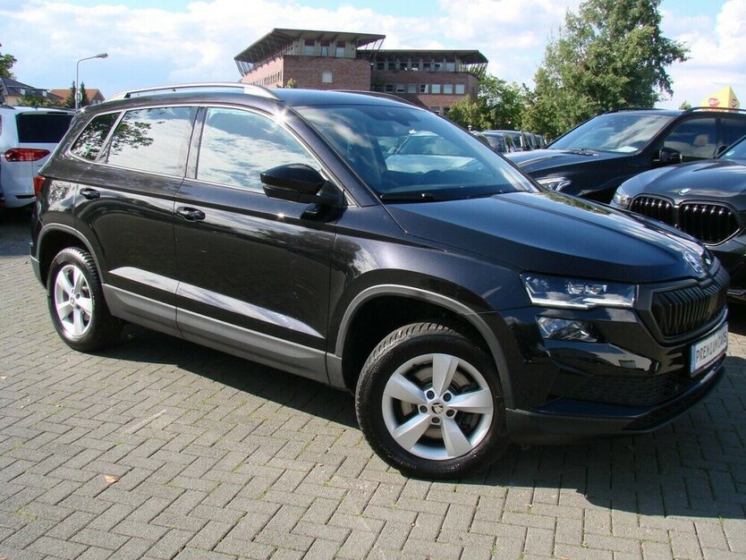 Skoda Karoq 2.0TDi Style 4x4 ACC Navi Kamera 24.001 km 29.980 € Falkensee 14612