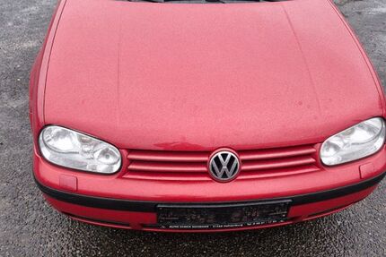 VW Golf 160.000 km 2.750 &euro; Nahrendorf 21369