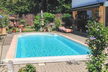 Haus zum Kaufen in Lörrach 890.000 € 224 m² 7 zimmer