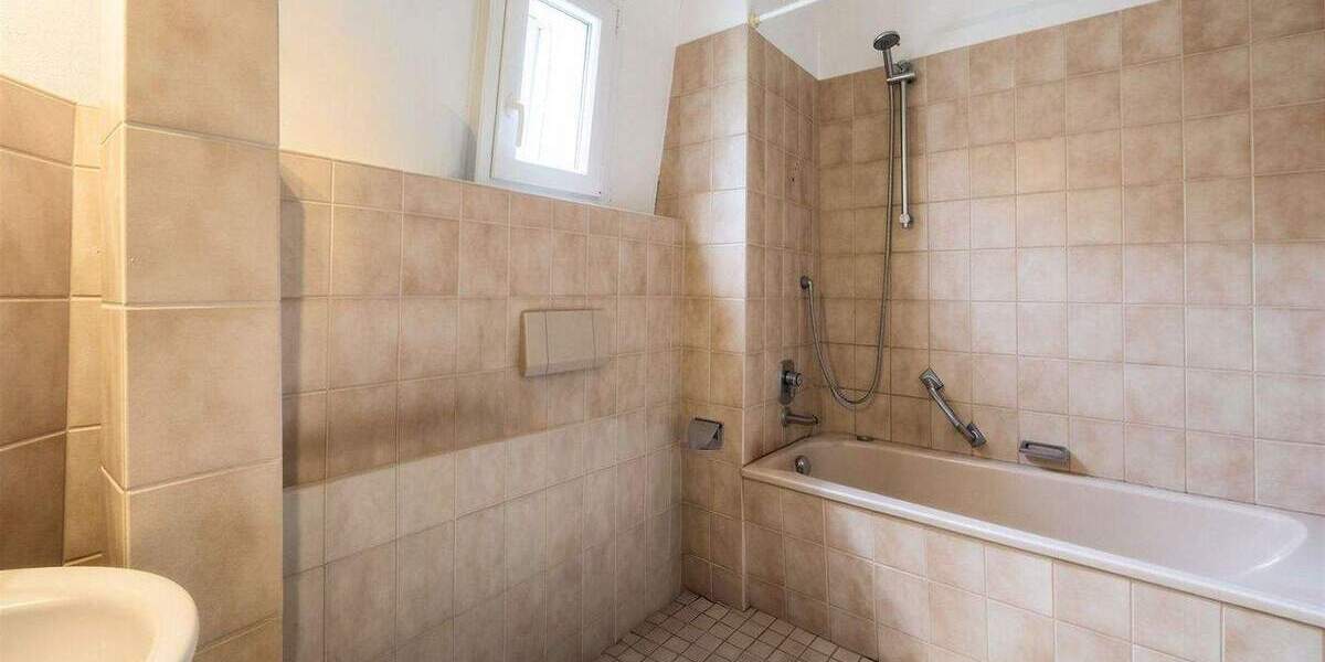 Etagenwohnung Konstanz Altstadt - 3 Zimmer, 86 m&sup2;, 469.000&euro; | Angebot:25426041