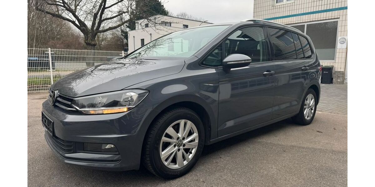 VW Touran 221.000 km 17.990 &euro; Alsdorf 52477