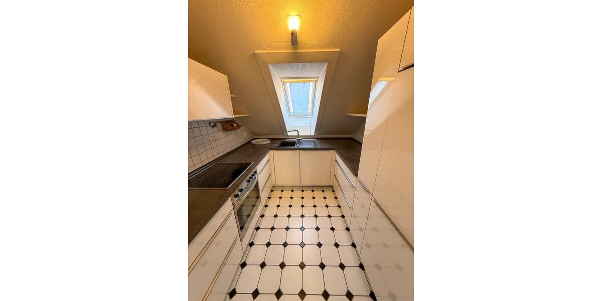 Dachgeschoßwohnung Erding - 3 Zimmer, 68 m&sup2;, 1.400&euro; | Angebot:24829077