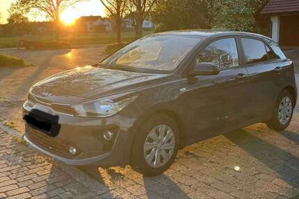 Kia Rio 8.500 km 13.500 &euro; Essenbach-Unterwattenbach 84051