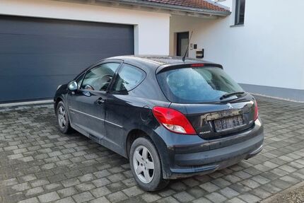 Peugeot 207 176.961 km 1.100 € Siebnach 86833