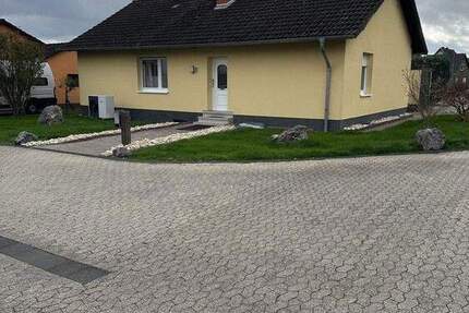 Erstbezug nach Sanierung: Freistehendes Einfamilienhaus in Brohl-Lützing mit modernster Ausstattung 6 zimmer