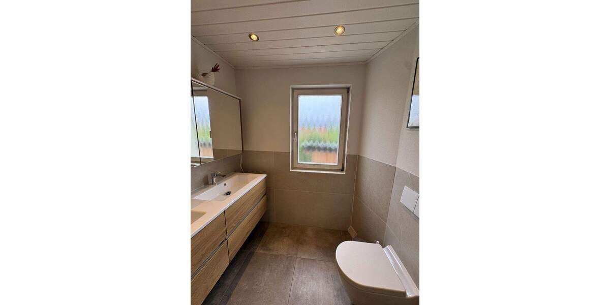 Exklusiv saniertes Einfamilienhaus mit Garten, Terrasse & Smart-Home 8 zimmer