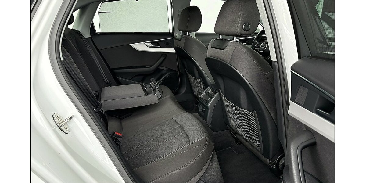 Audi A4 30 TDI Limo Aut. LED Matrix Assist. AHK 94.500 km 22.390 &euro; Stade 21682