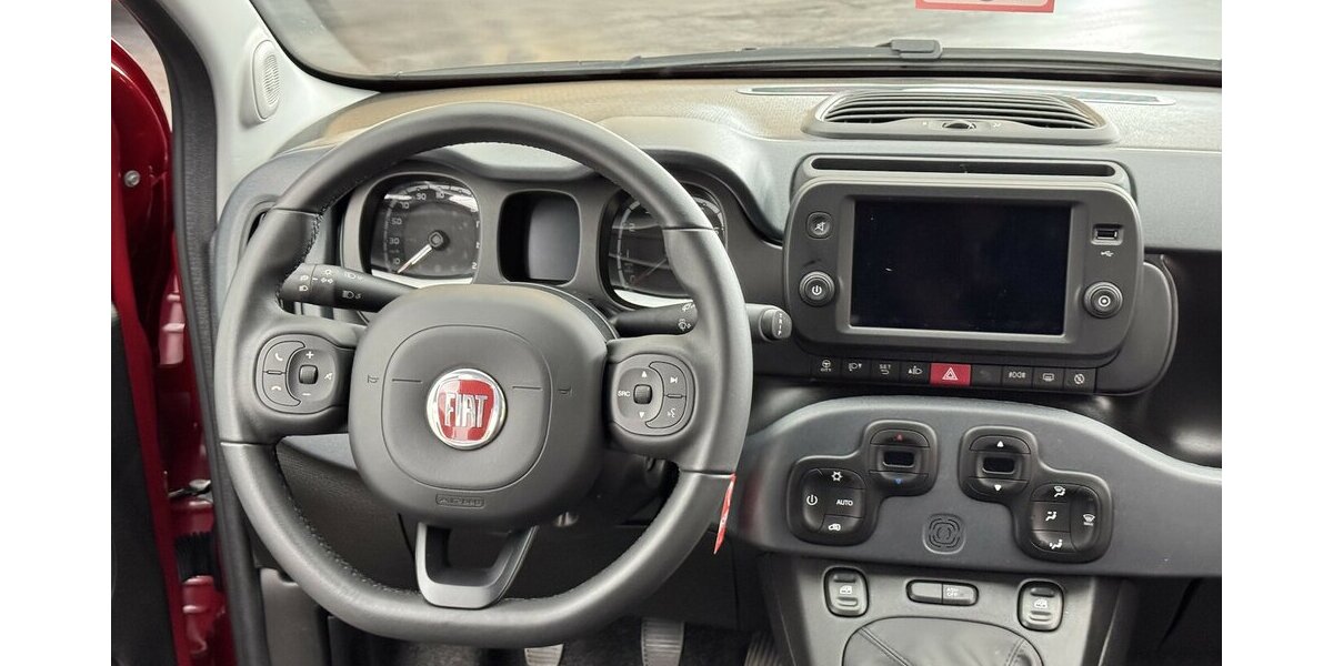 Fiat Panda Cross Red 1.0 Hybrid 1.Hand Neuwertig! 1.600 km 13.740 &euro; Lich 35423