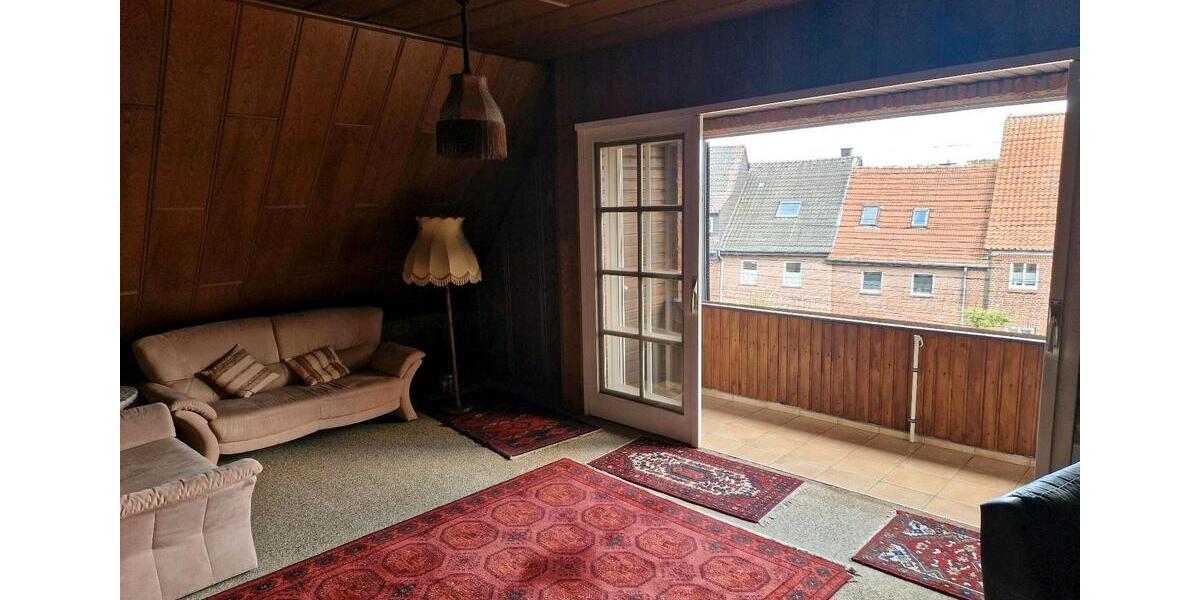 Dachgeschoßwohnung Velen - 3 Zimmer, 100 m&sup2;, 400&euro; | Angebot:26335323