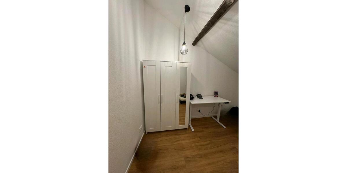 Dachgeschoßwohnung Aachen Eilendorf - 1 Zimmer, 78 m&sup2;, 575&euro; | Angebot:26665411