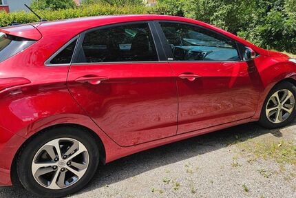 Hyundai i30 55.000 km 9.499 &euro; Freiburg 79117