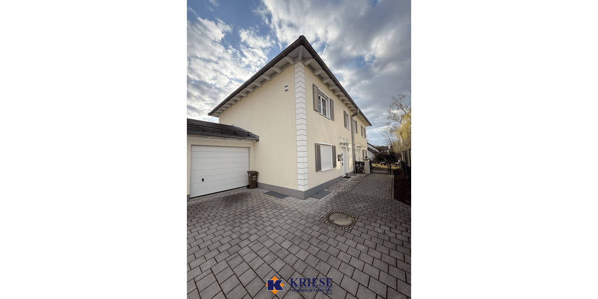 Doppelhaushälfte Germering Unterpfaffenhofen - 4 Zimmer, 132 m&sup2;, 2.600&euro; | Angebot:26029971