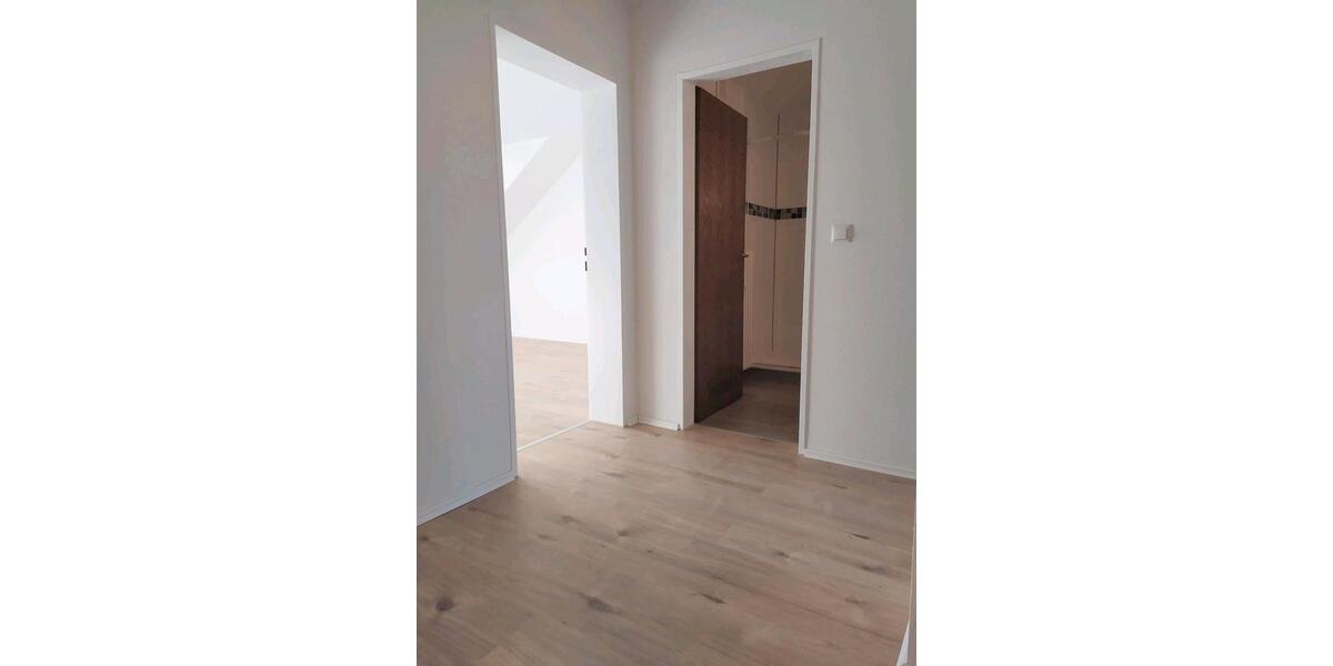 Dachgeschoßwohnung Stolberg (Rheinland) - 3 Zimmer, 65 m&sup2;, 159.000&euro; | Angebot:26762469
