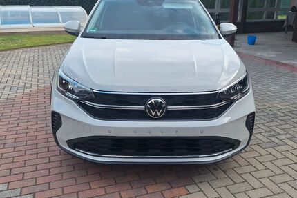 VW Taigo 26.000 km 15.449 &euro; Roskow OT Weseram 14778
