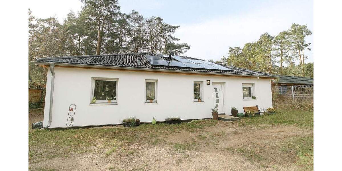 Moderner Bungalow mit großem Grundstück und ausgebautem Nebengelass - Bezugsfrei ab Frühjahr 2026 4 zimmer