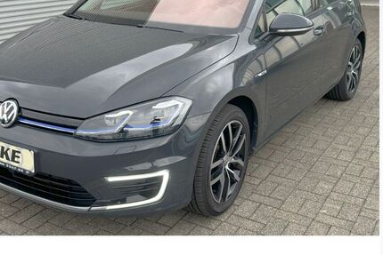 VW Golf 21.590 km 17.650 € Waldheim 04736