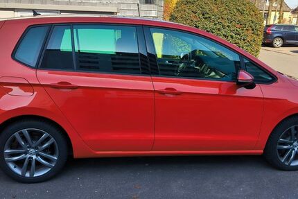 VW Golf Sportsvan 110.800 km 13.300 &euro; Neumünster 24529