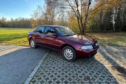 Audi A4 242.000 km 2.300 &euro; Hohenau 94545