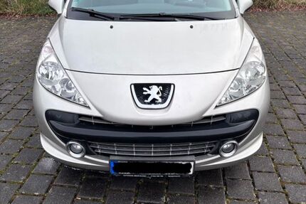 Peugeot 207 89.887 km 3.555 &euro; Saarbrücken 66129