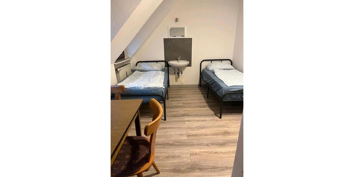 Pension Stadt Halle in Belfortstr.43 68199 Mannheim (Neckerau) zimmer