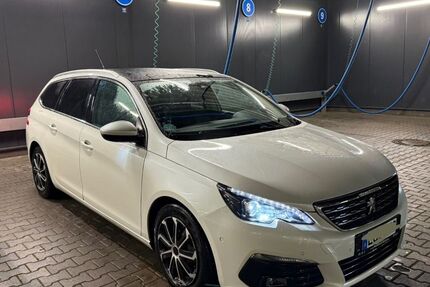 Peugeot 308 228.000 km 7.500 &euro; Euskirchen 53881