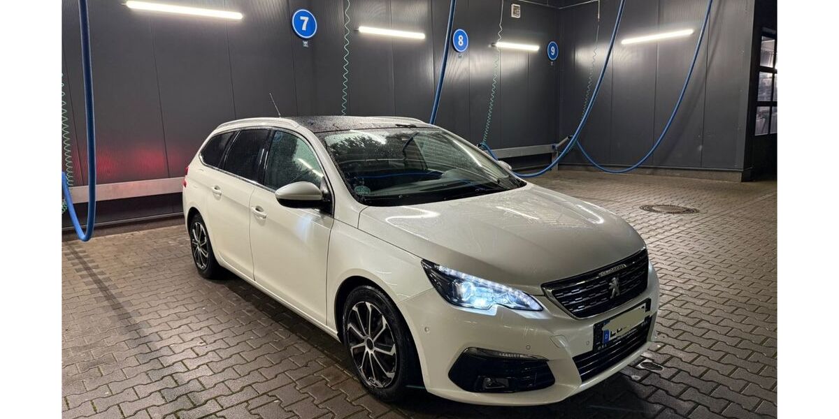 Peugeot 308 228.000 km 7.500 &euro; Euskirchen 53881