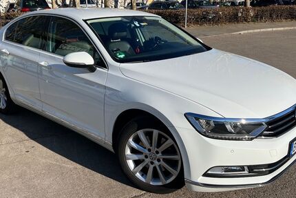 VW Passat 86.700 km 19.200 € Berlin 13435
