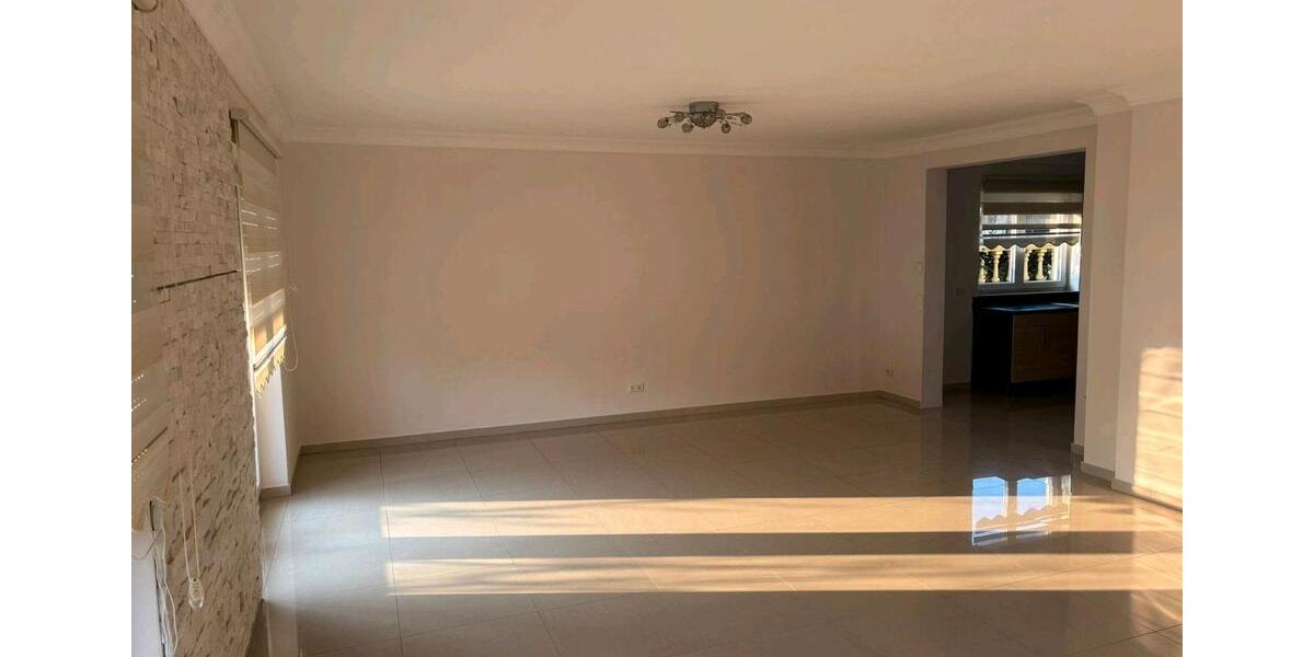 Einfamilienhaus Ramstein-Miesenbach Miesenbach - 1 Zimmer, 190 m&sup2;, 2.250&euro; | Angebot:26101571