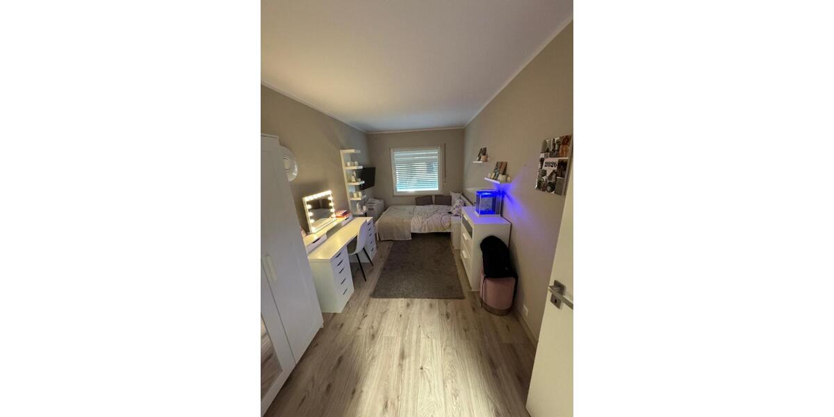 Einfamilienhaus Meckenheim - 9.5 Zimmer, 175 m&sup2;, 2.000&euro; | Angebot:25313039
