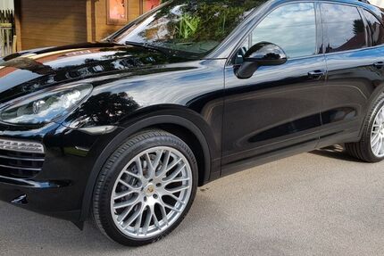 Porsche Cayenne 191.251 km 21.800 &euro; München 81371