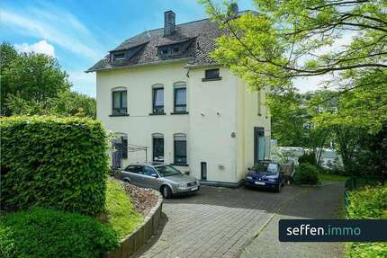 Haus Olpe - 11 Zimmer, 228 m&sup2;, 340.000&euro; | Angebot:26287654