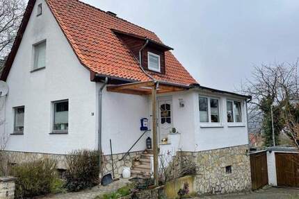 Gemütliches Einfamilienhaus mit großem Grundstück in bevorzugter und ruhiger Wohnlage 3 zimmer