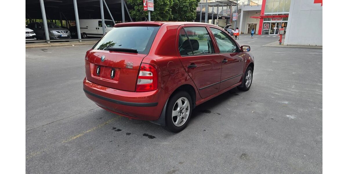 Skoda Fabia 91.000 km 4.650 &euro; Berlin 13403