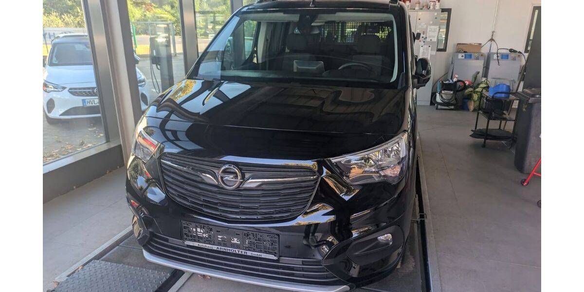 Opel Combo 33.500 km 20.600 &euro; Eggebek 24852