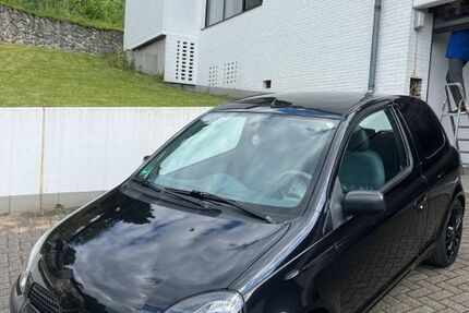 Toyota Yaris 198.000 km 2.100 &euro; Lohmar 53797