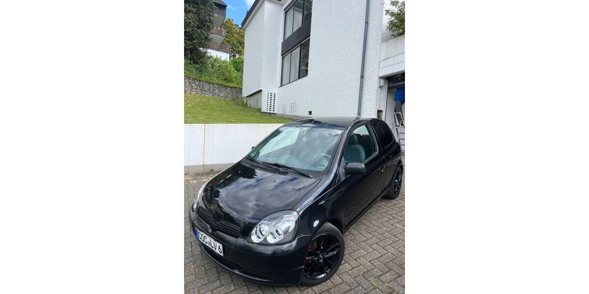 Toyota Yaris 198.000 km 2.100 &euro; Lohmar 53797