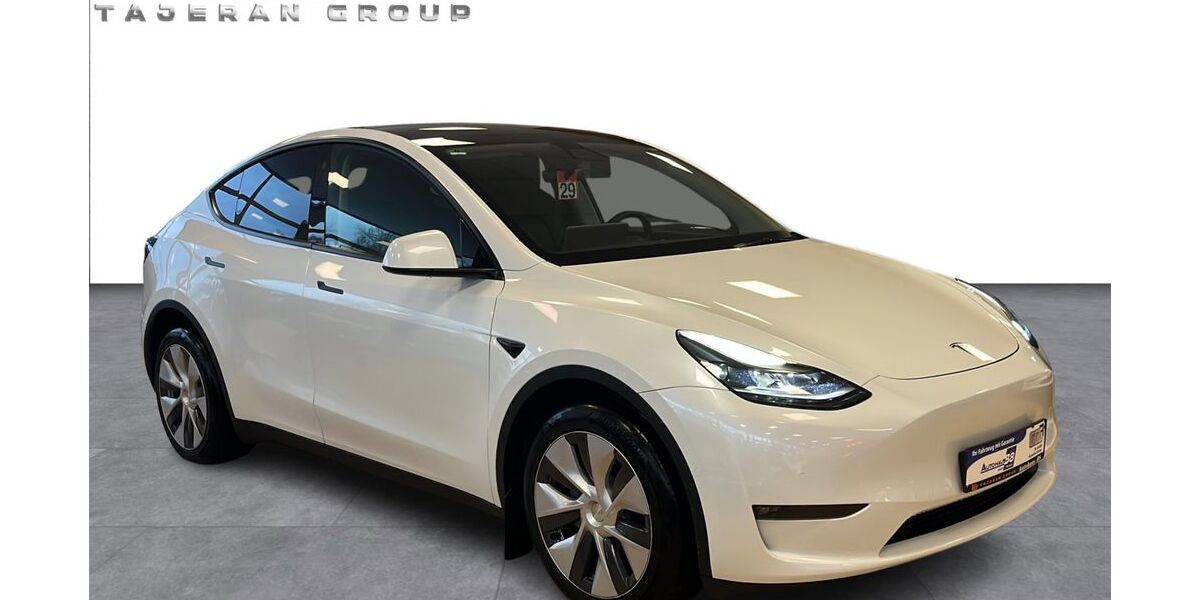 Tesla Model Y 54.765 km 33.400 &euro; Hennef 53773