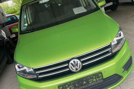 VW Caddy 87.600 km 24.900 &euro; Zell i.W. 79669