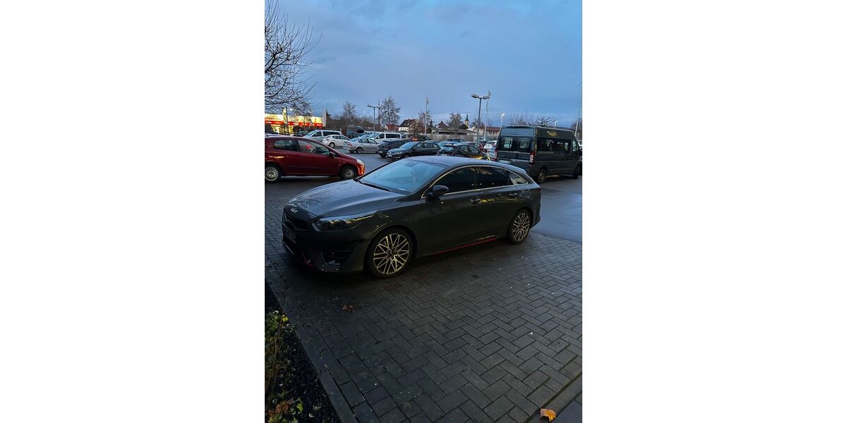 Kia pro ceed / ProCeed 73.000 km 23.000 &euro; Insheim 76865