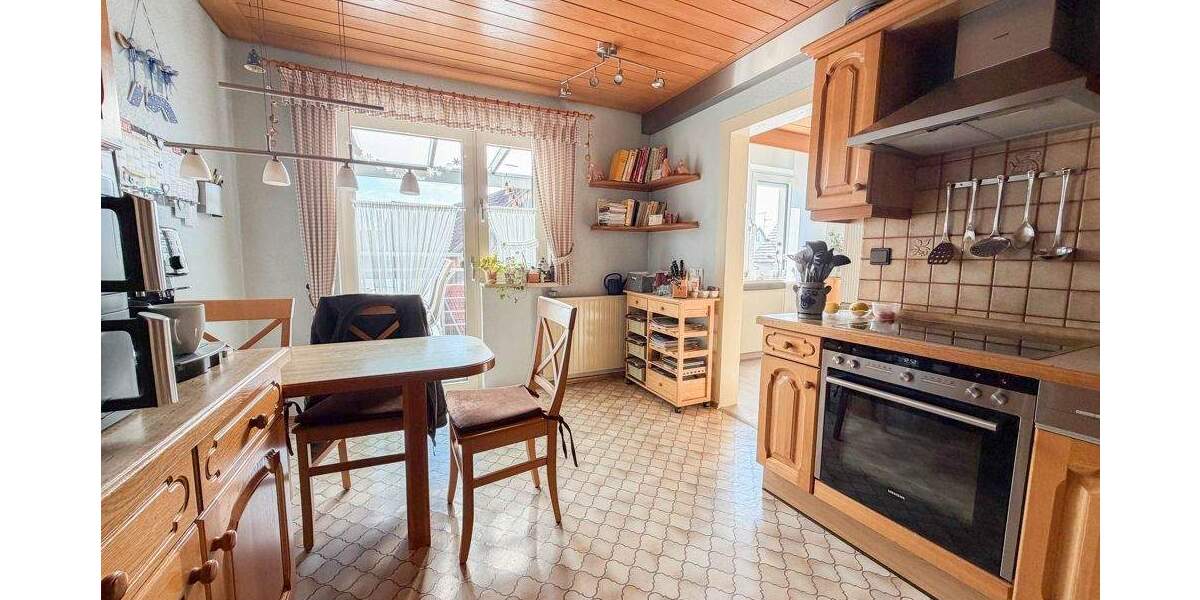 Einfamilienhaus Lichtenfels / Buch am Forst Buch am Forst - 9 Zimmer, 289 m&sup2;, 319.000&euro; | Angebot:25862925