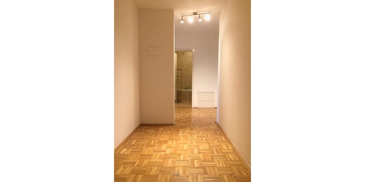 Dachgeschoßwohnung München Moosach - 2 Zimmer, 59 m&sup2;, 435.000&euro; | Angebot:26124078
