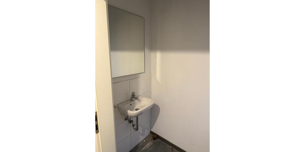 DHH rechts in Bahnhofsnähe Augustfehn Erstbezug 5 zimmer